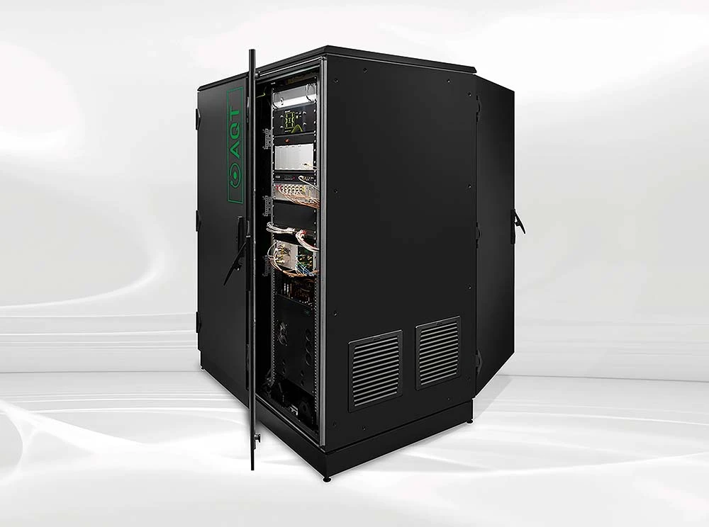 Figure 2 Data-centre deployable quantum computer