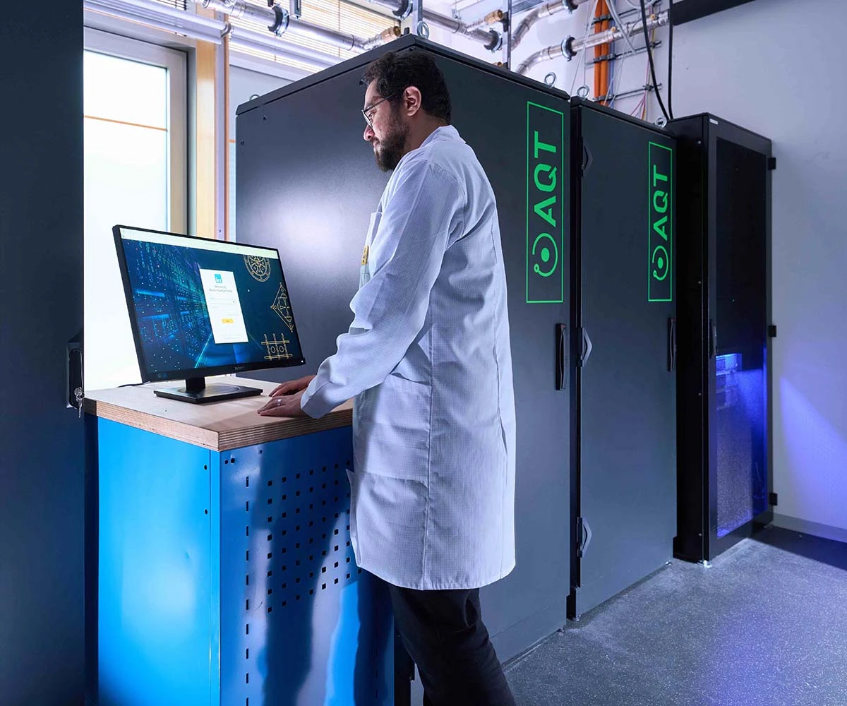 Ion-trap quantum computer ready for novel research and development at the LRZ Ion-trap quantum computer ready for novel research and development at the LRZ